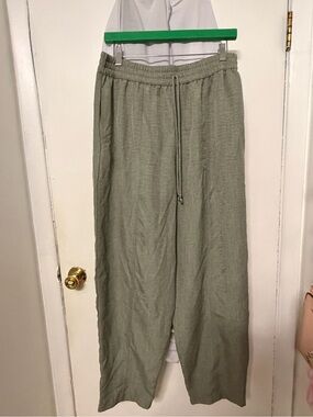 Relaxed Drawstring women’s Pants in Olive Green